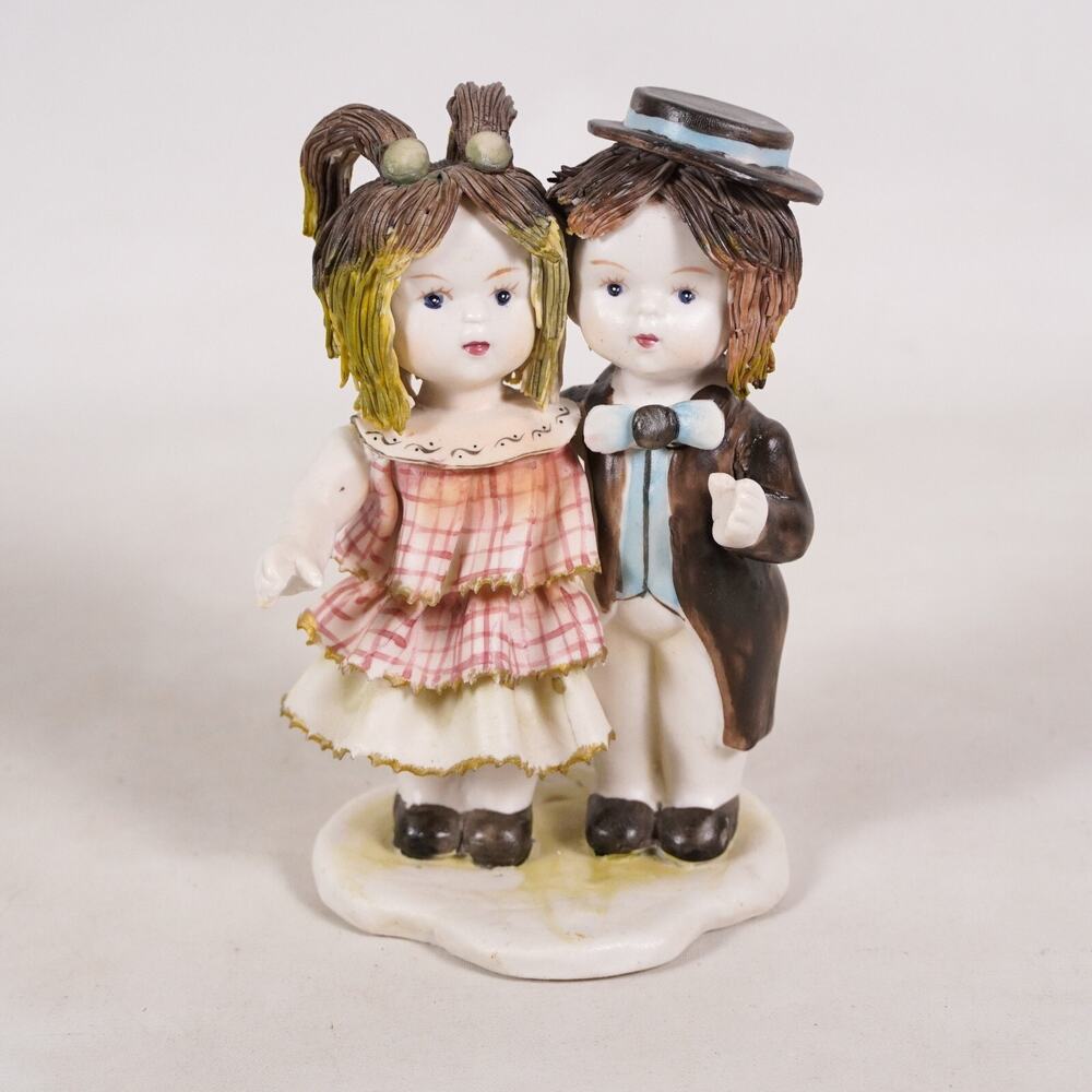 Sorelle Porcelain Little Scarlet Spaghetti Girl & Boy Figurine Statue Art Decor